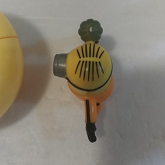 Minions 2 McDonald's Happy Meal Toy - Picture 7 of 12